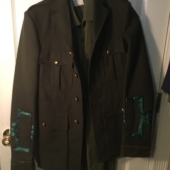 Military style jackets and shirts - Picture 11 of 13
